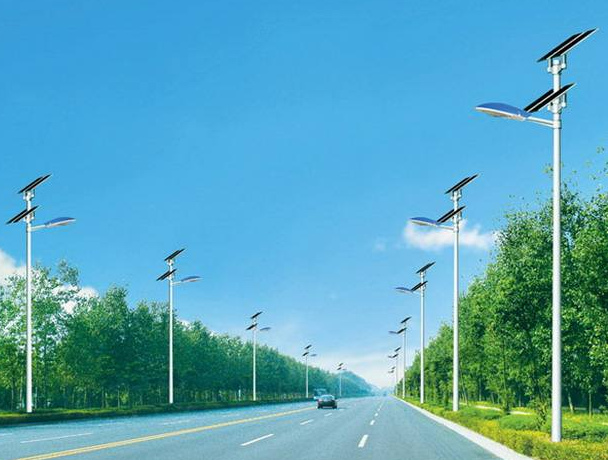 不同的路宽怎么安装太阳能路灯