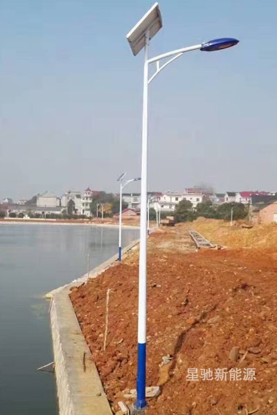一套七米太阳能路灯多少钱