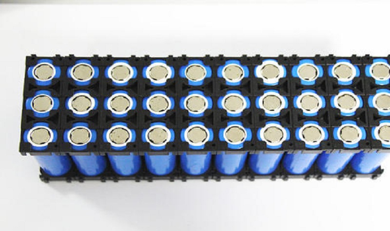 18650﮵ع